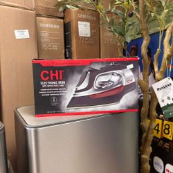 CHI electric iron with retractable cord