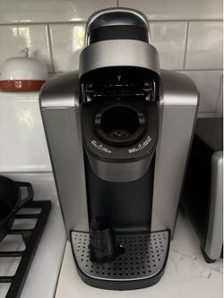 Keurig Coffee Maker with K-Cup Pods