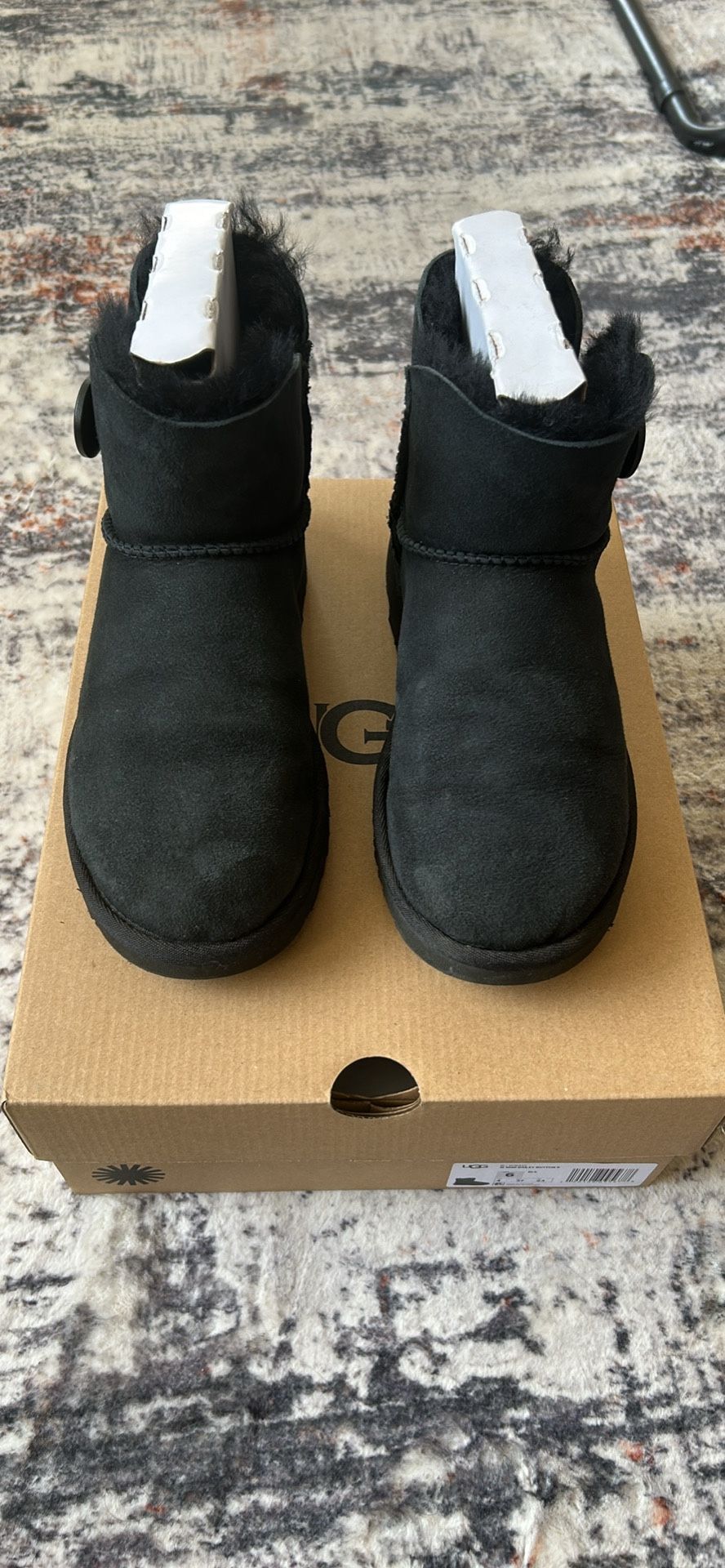 UGG Women Boots