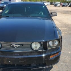 2006 Ford Mustang V8 From $ 990 Down