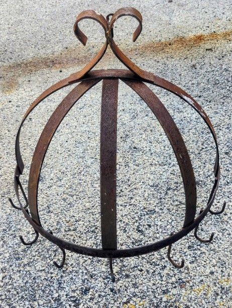 VTG METAL HALF ROUND POT RACK 7 HOOKS WALL MOUNT FARMHOUSE