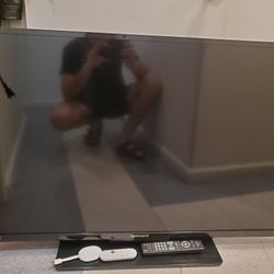 Magnabox 55" TV With Remote And Chrome Cast 