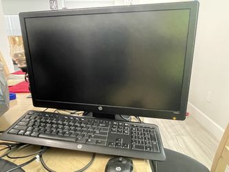 HP Pavillion P7-1415 Desktop Computer