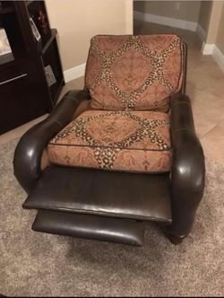 Recliner Chairs