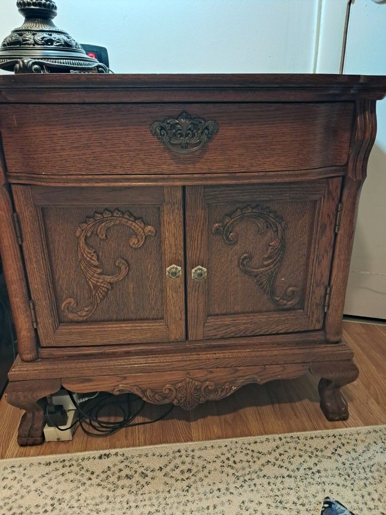ANTIQUE Tiger Oak End Table
