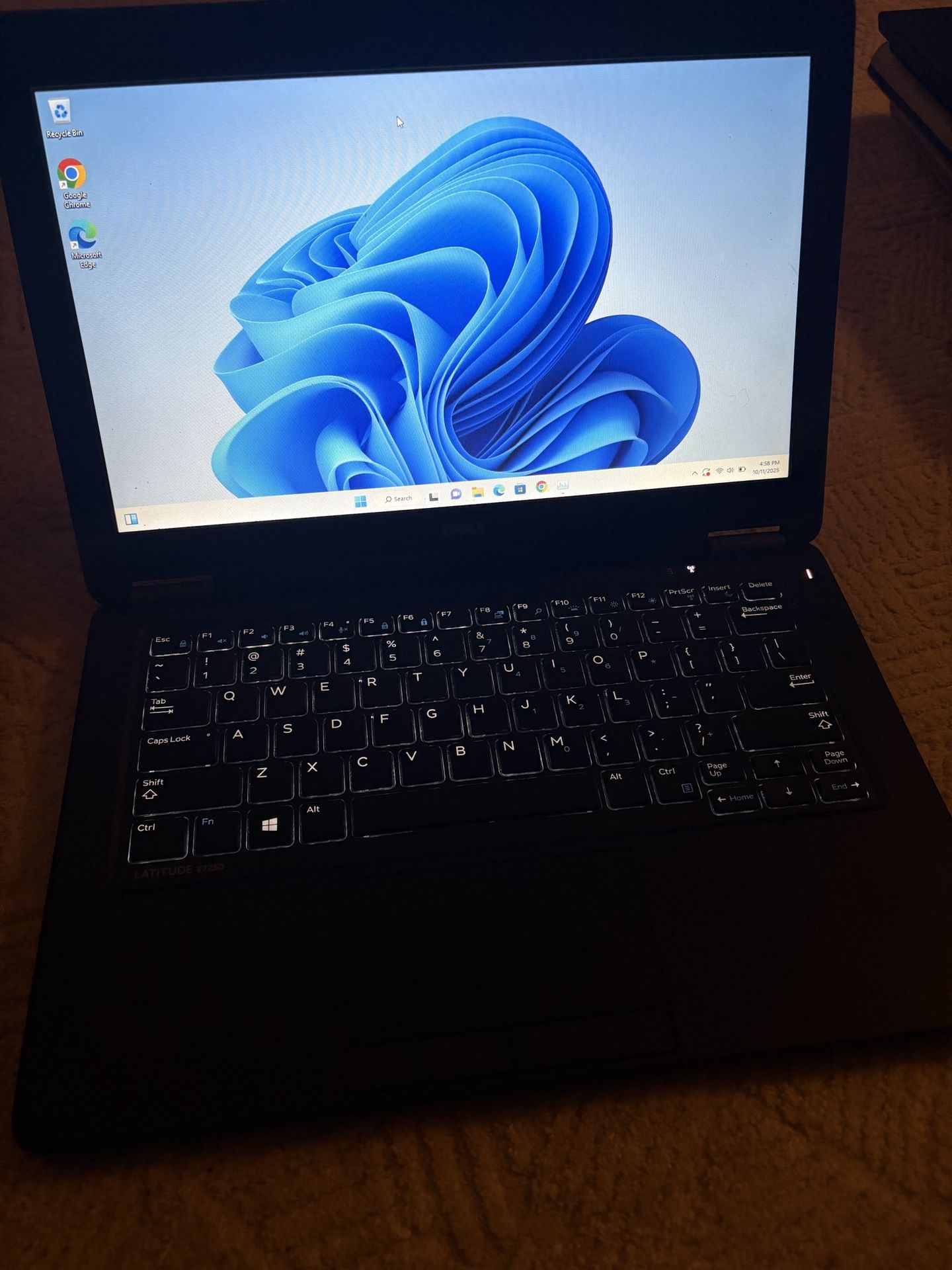 DELL LATITUDE E7250 LAPTOP w/ 30 DAY WARRANTY 