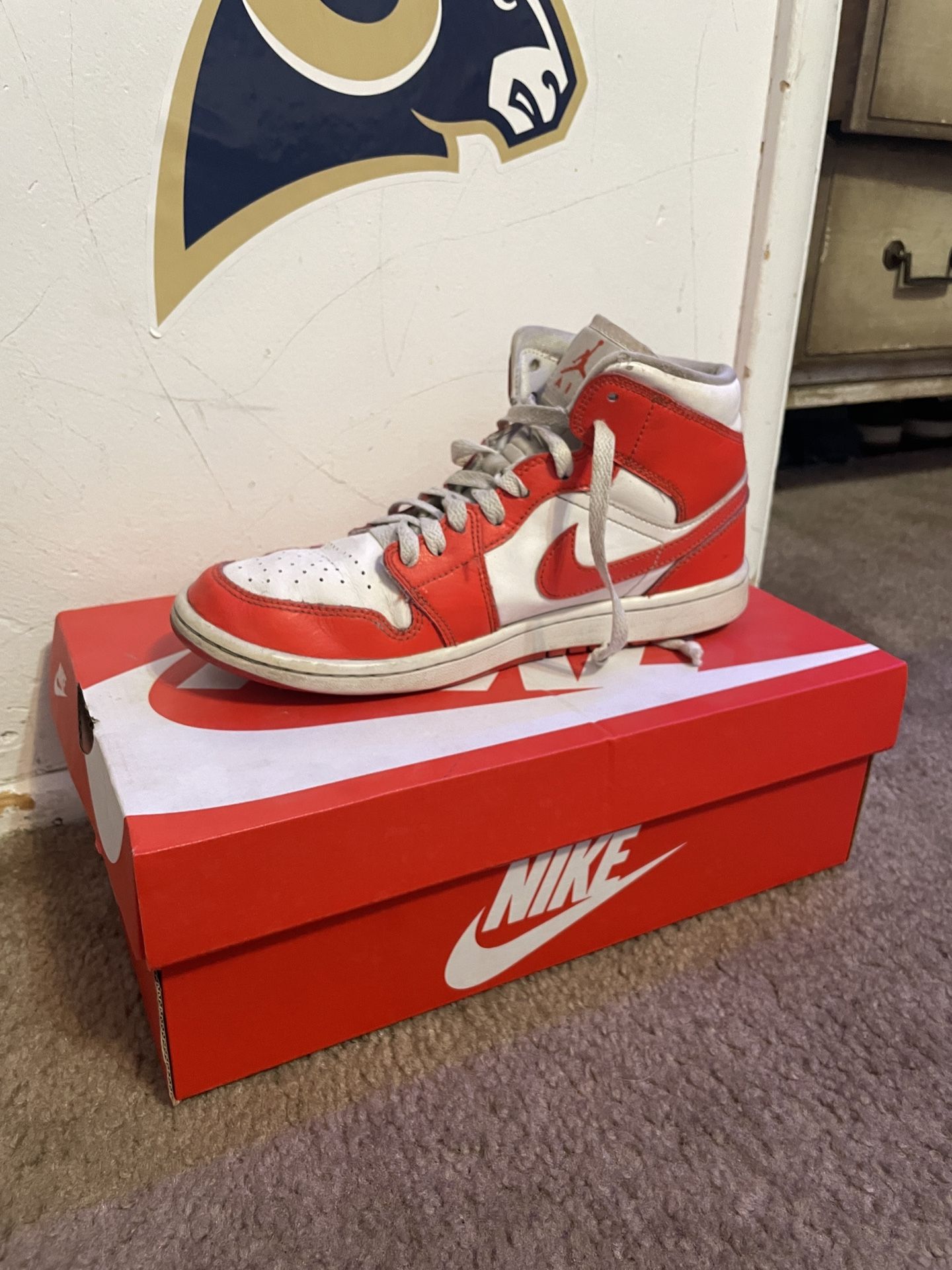 Jordan 1 Mid “Syracuse