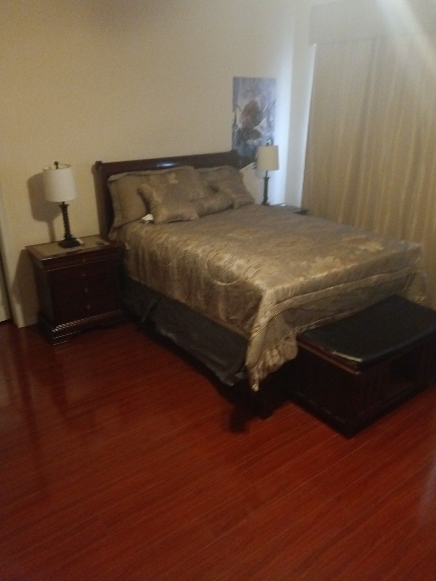 Complete Bedroom Set With Desk, Shelf, TV And TV Stand
