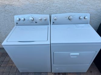 Nice kenmore washer and Gas dryer