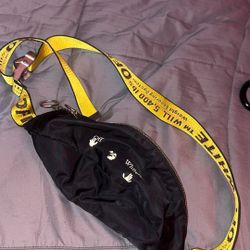 OFF WHITE FANNY PACK