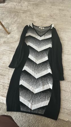 Black and White Chevron Knit Sweater Dress