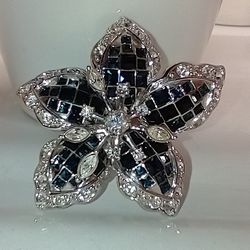 Nolan Miller Brooch Pendant