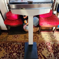 Antique Sears brand "Doctor's Scale".

Model 6450.