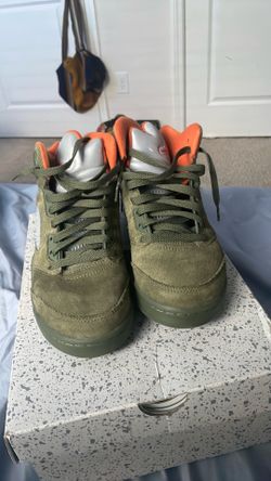 jordan 5 metro and olive green, size 7 us, size 6 uk