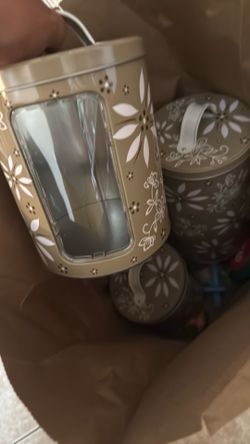 Free tin containers 3