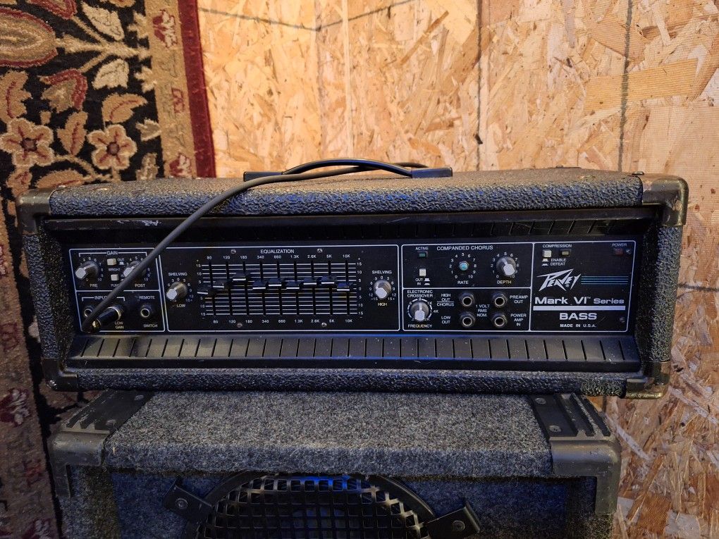 Peavey Mark VI Bass Amp With 2 2x10 Cabinets