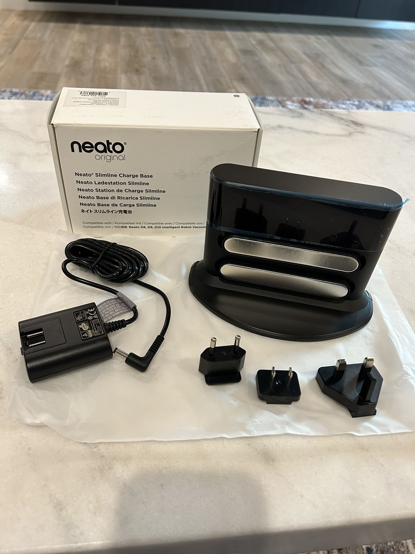 Neato original slimline charge base D8 D9 D10 Intelligent Robot Vacums brand new in box comes with everything in the pictures Sku
