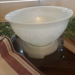 Vintage White Punch Bowl (2 Piece)