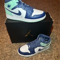 AIR JORDAN 1 MID (GS) size: 7Y