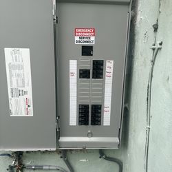 Paneles Electricos 150 Amp Y 200 Amp 