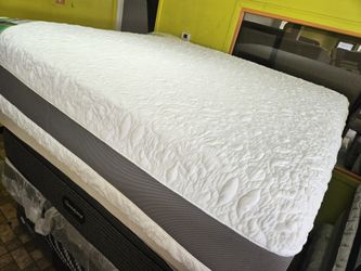 Mattress and box spring king size