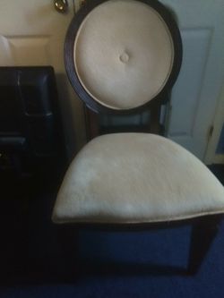 Beautiful cherry and cream Accent chair