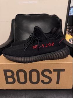 Yeezy 350 shoes Size 12