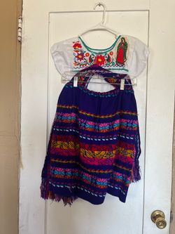 Traje para niña de 6-8 años