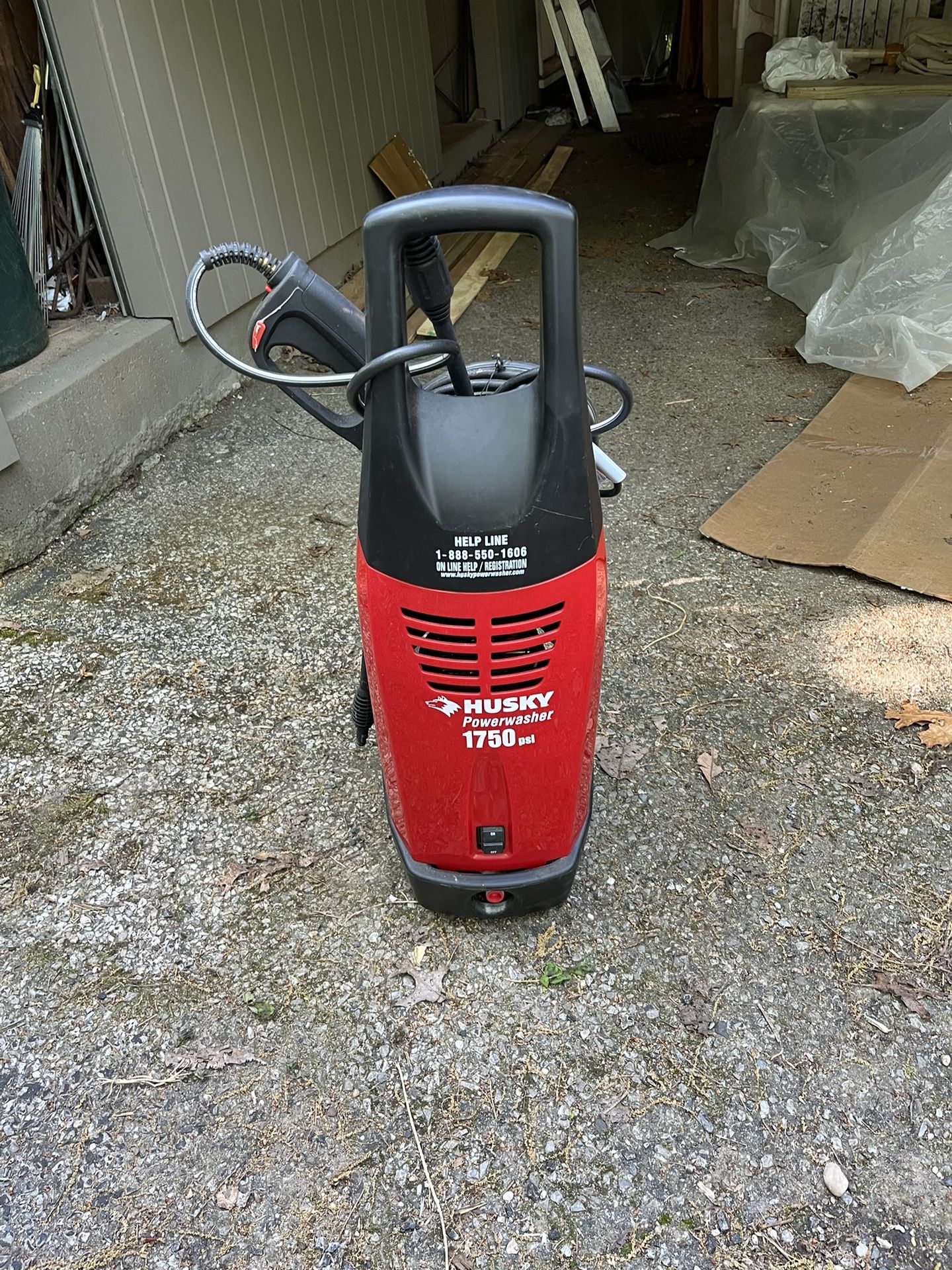 Husky Electric 1750 psi Power Washer