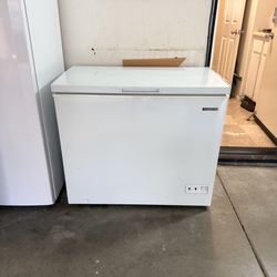 Chest freezer