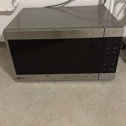 LG microwave 