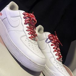 Supreme AIR FORCE 1s SIZE 11.5