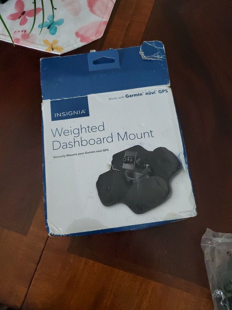 Insignia Weighted Dashboard Mount