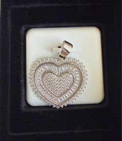 Heart Pendant/ Necklace “NEW”