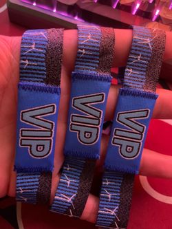 VIP Headtrip