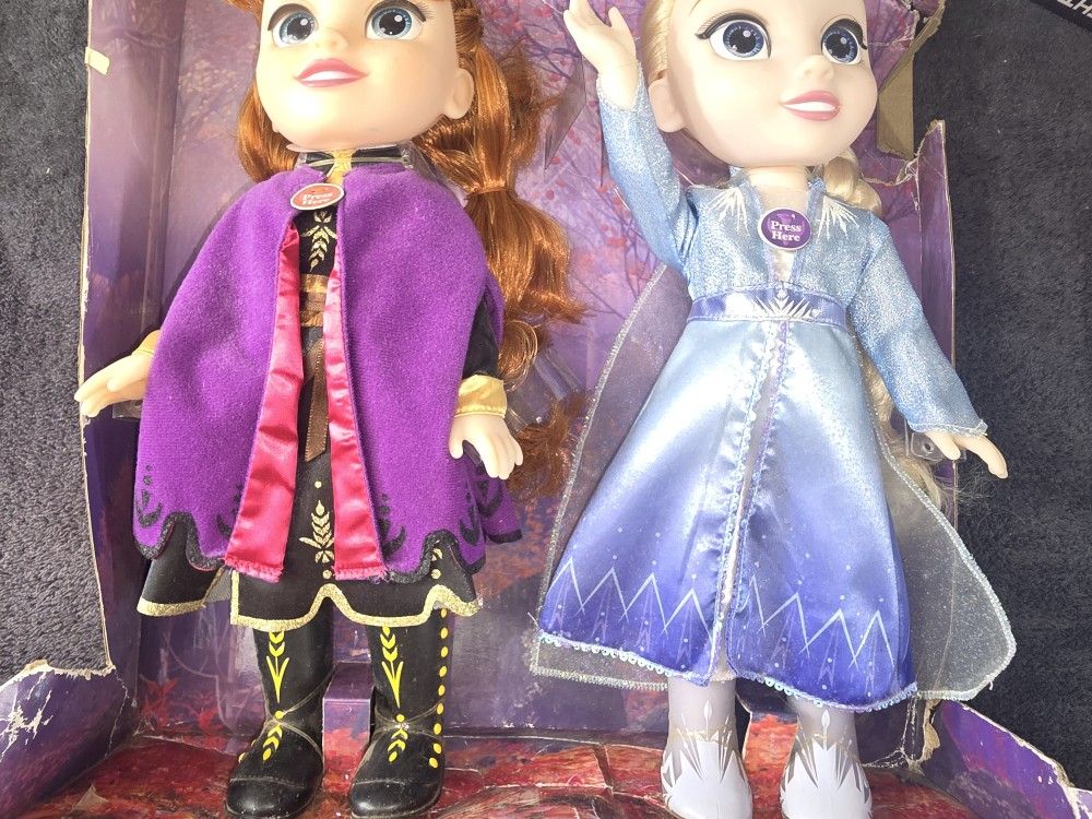 Disney Frozen 2 Elsa Anna Singing Sisters Doll Set