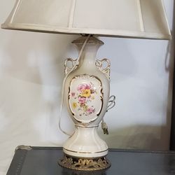 VINTAGE  LAMP