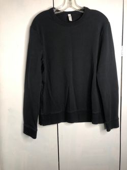 Lululemon Men’s Sweater Size Small