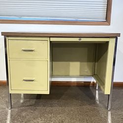 1970s Vintage MCM Tanker Desk