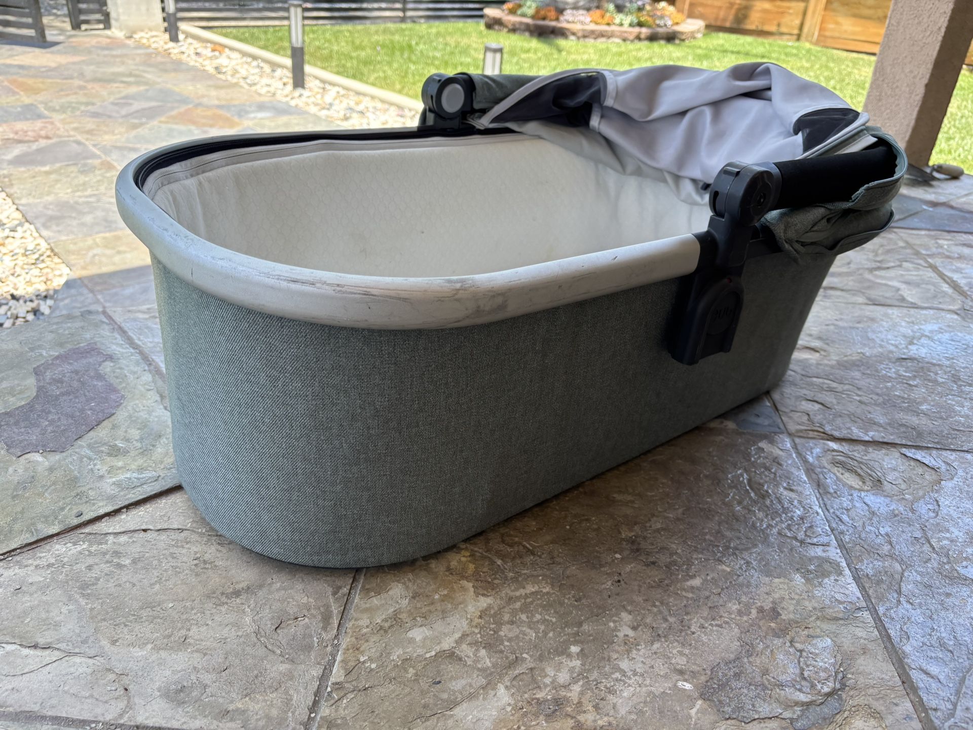 Uppa Baby Bassinet