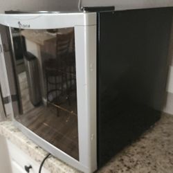Wine Cooler  Magic Chef