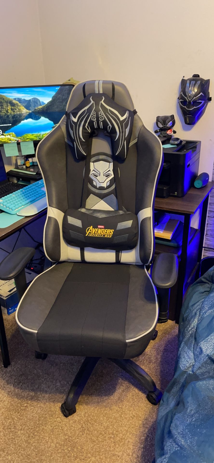 Gaming Chair Black Panther Wide Seat