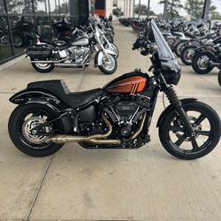 2023 Harley Street Bob