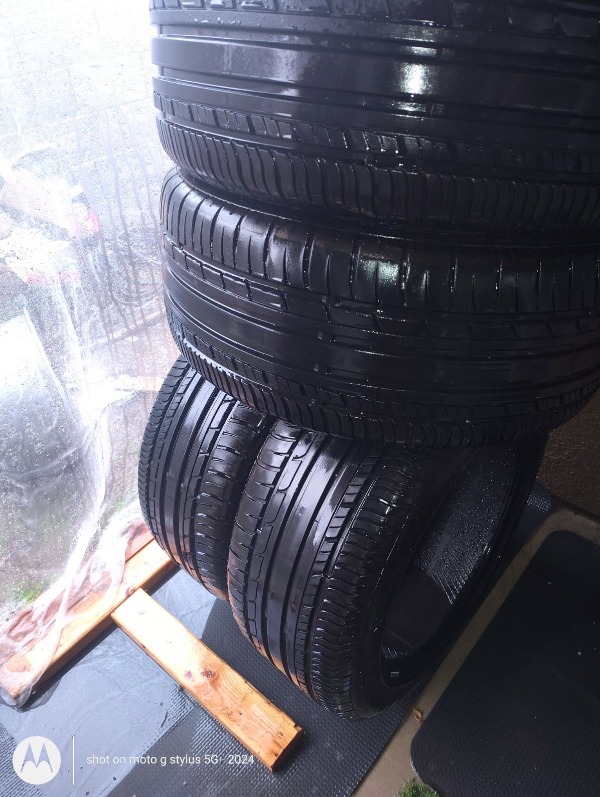 19 Inch Tires Very Good Shape 275 45 R19