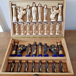 Anri Romans and Teutons Chess Set Antique