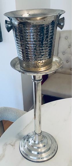 Edzard Champagne ice bucket with stand. (Reg price around $300) This is a great addition for cooling your favorite bottles. “Edzard” is one of the b
