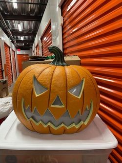 Extra Large Animated Jack-O-Lantern