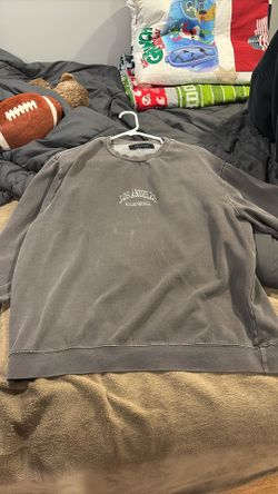 Large Pacsun Crewneck