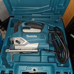 Sierra Caladora Makita 