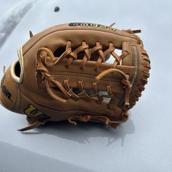 Wilson & Rawlings Baseball Gloves